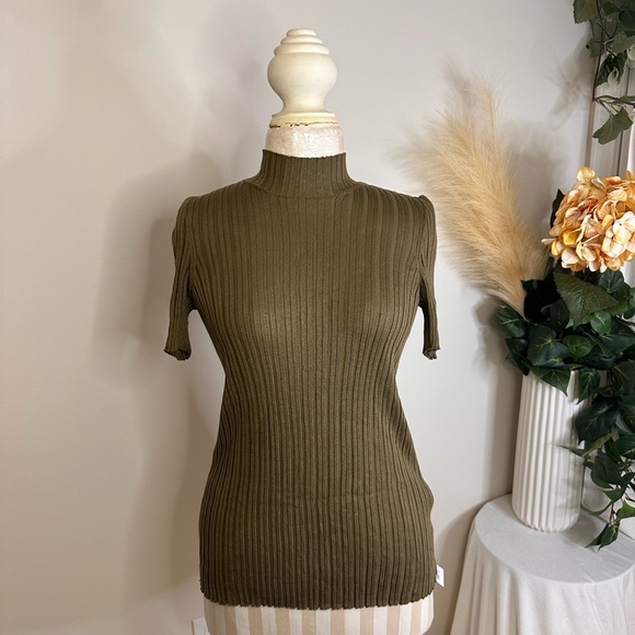 ! Petar Petrov‎ Olive Mock Neck Top Sz 40 Has Snag NWT (A0267 B2) - Picture 1 of 10